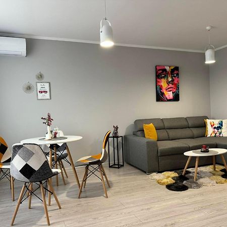 Stadium Apartments Велико Търново Екстериор снимка