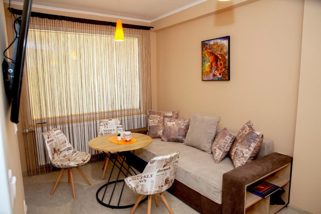 Stadium Apartments Велико Търново Екстериор снимка